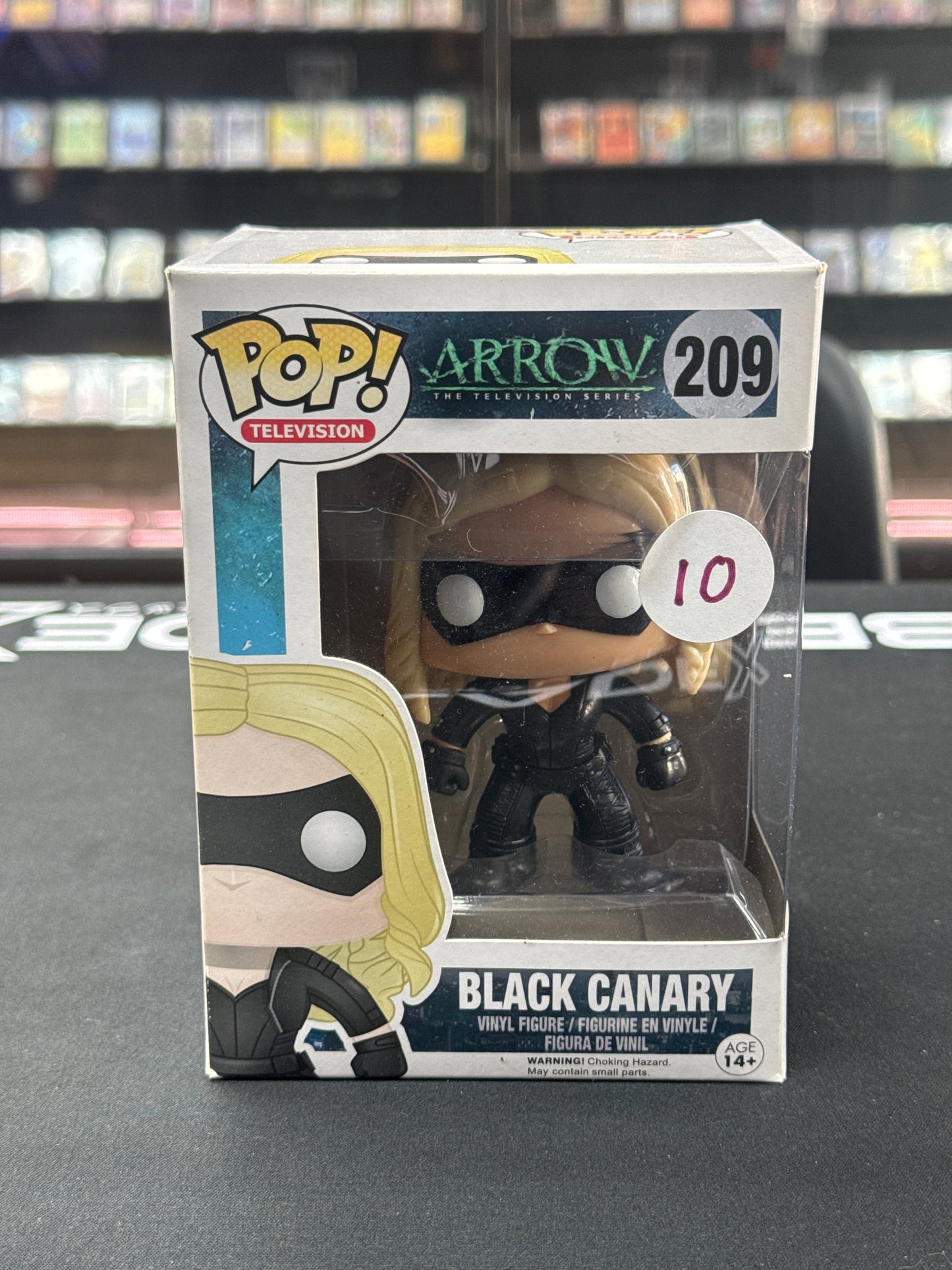 Black canary-arrow funko pop